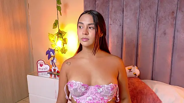 Snapshot of angelicaa_garcia chatting on July 11, 11:35 am angelicaa garcia online show from July 11, 11:35 am