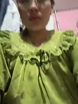 Snapshot of Lina-Naughty chatting on April 27, 4:54 am Lina-Naughty online show from April 27, 4:54 am