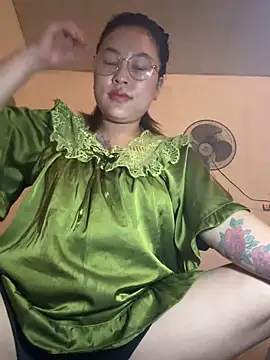 Snapshot of Lina-Naughty chatting on May 18, 6:25 pm Lina-Naughty online show from May 18, 6:25 pm