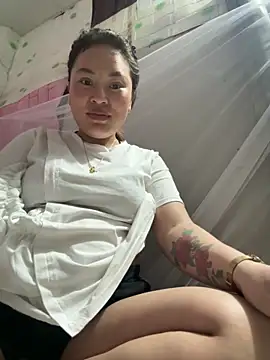 Snapshot of Lina-Naughty chatting on May 26, 3:57 am Lina-Naughty online show from May 26, 3:57 am