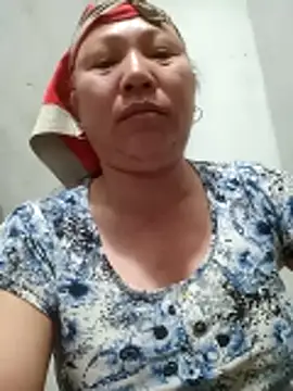 Snapshot of jikey-bibi chatting on April 8, 10:32 pm jikey-bibi online show from April 8, 10:32 pm