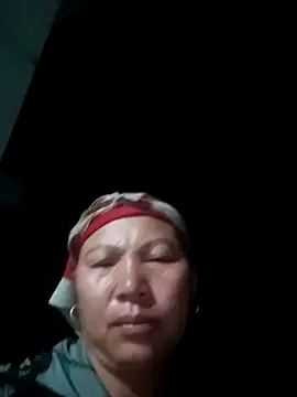 Snapshot of jikey-bibi chatting on April 13, 2:22 pm jikey-bibi online show from April 13, 2:22 pm