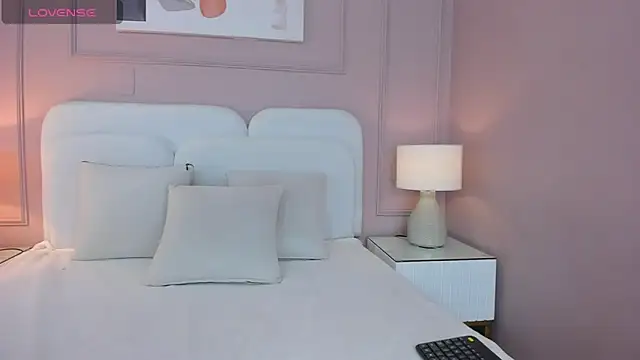 Snapshot of Namiidexter chatting on April 22, 6:20 pm Namiidexter online show from April 22, 6:20 pm