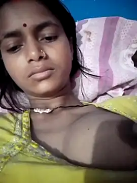 Snapshot of Payel_1 chatting on April 4, 8:45 am Payel 1 online show from April 4, 8:45 am