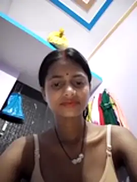 Snapshot of Payel_1 chatting on April 6, 7:37 pm Payel 1 online show from April 6, 7:37 pm