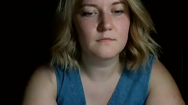 TinaKittyX online show from May 9, 9:42 pm