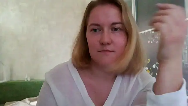TinaKittyX online show from May 19, 12:00 pm