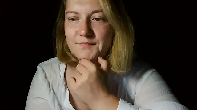 TinaKittyX online show from May 30, 9:56 pm
