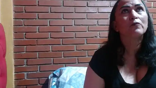 kristalmarelyn online show from July 6, 6:10 am