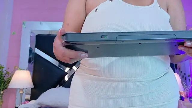 Veronica Nasty  online show from May 21, 7:21 pm