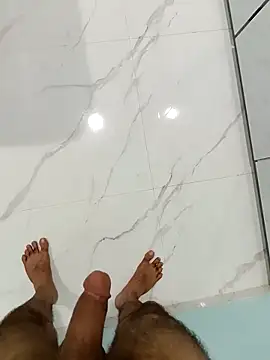 yourdreamman007  online show from April 4, 4:15 pm