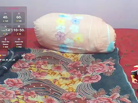 Snapshot of kylieqk chatting on May 23, 8:07 am kylieqk online show from May 23, 8:07 am