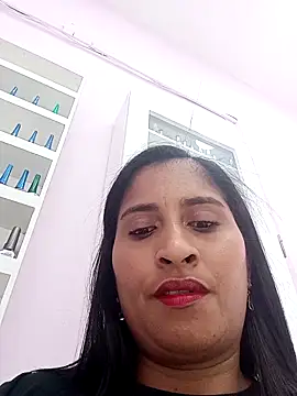 SofiaMendez1  online show from April 13, 3:28 pm