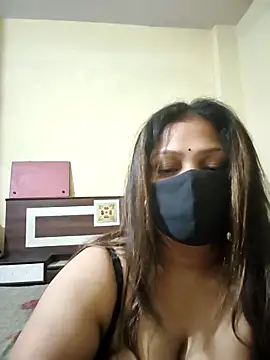 Snapshot of SluttySonam chatting on April 25, 2:58 pm SluttySonam online show from April 25, 2:58 pm