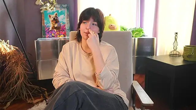 LekishaSandler online show from April 3, 4:10 am