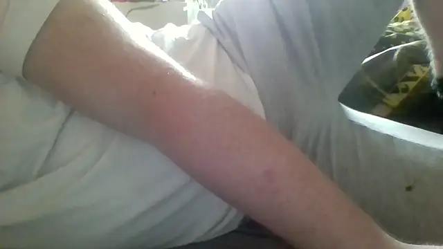 Snapshot of Pallmees chatting on June 3, 10:40 am Pallmees online show from June 3, 10:40 am