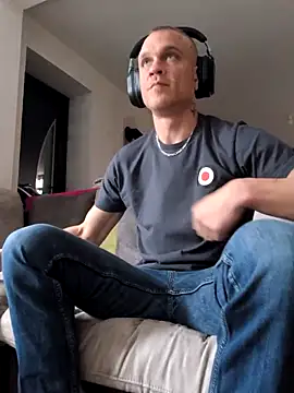 jocass1628 online show from April 4, 10:57 am