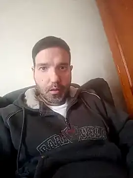 olivaissul online show from April 14, 1:28 pm