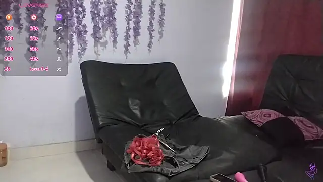 mmDanielamm online show from May 26, 1:29 pm