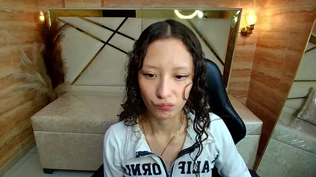 abby  r online show from April 30, 12:33 pm
