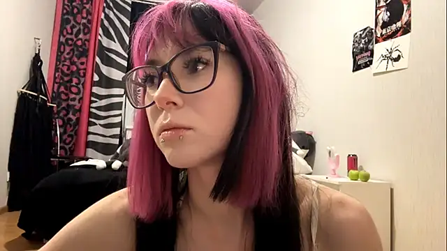 Snapshot of WifeAileen chatting on May 27, 6:38 pm WifeAileen online show from May 27, 6:38 pm
