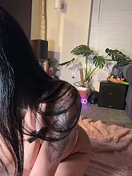 alexisbae888 online show from April 14, 4:18 am