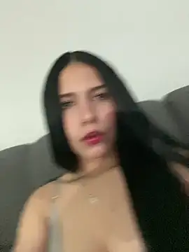 IsabelaRivers online show from May 23, 5:45 am
