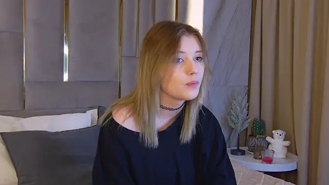 Snapshot of Mila_blum chatting on May 7, 6:13 pm Mila blum online show from May 7, 6:13 pm