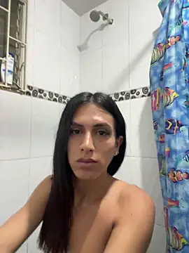 Snapshot of luna_duque chatting on June 3, 11:21 pm luna duque online show from June 3, 11:21 pm