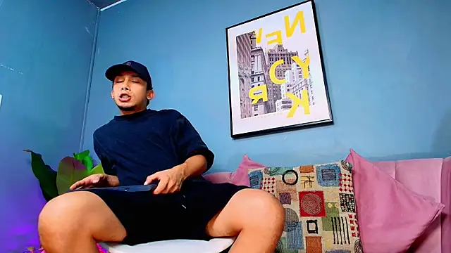 Snapshot of enzo_soto chatting on April 14, 11:11 pm enzo soto online show from April 14, 11:11 pm