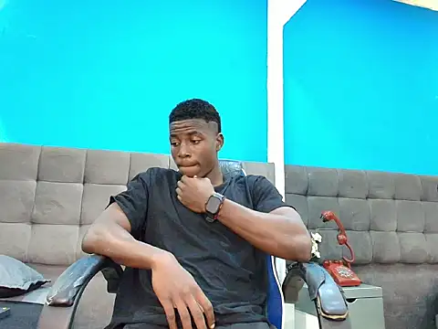 Snapshot of JeanDantte chatting on May 18, 8:03 pm JeanDantte online show from May 18, 8:03 pm