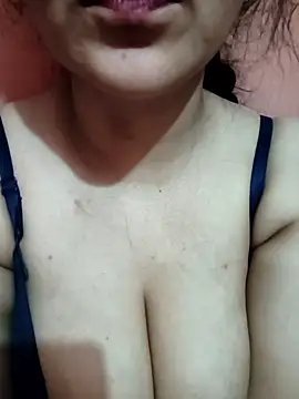 zoya khan 786786 online show from April 3, 5:55 pm