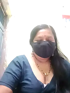 PINKI 024 online show from April 29, 5:33 am