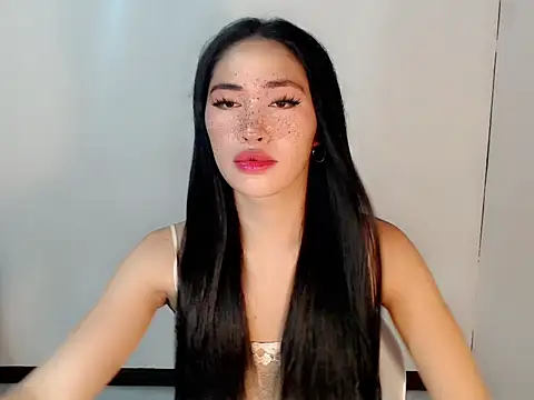 Snapshot of urasiankylie chatting on April 18, 5:06 pm urasiankylie online show from April 18, 5:06 pm