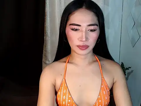 Snapshot of urasiankylie chatting on May 20, 2:23 pm urasiankylie online show from May 20, 2:23 pm