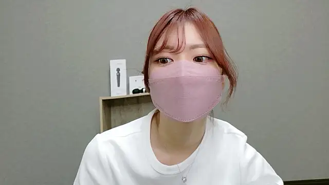 YUA 0425 online show from May 22, 2:40 am