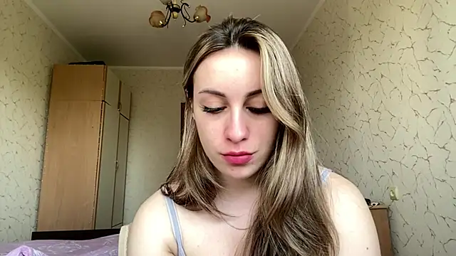 SpringSummers online show from May 27, 9:39 am