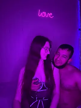 BabyBossVIP online show from April 3, 6:28 pm