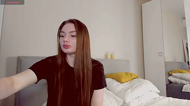 Aphrodite Portman online show from May 3, 1:55 am
