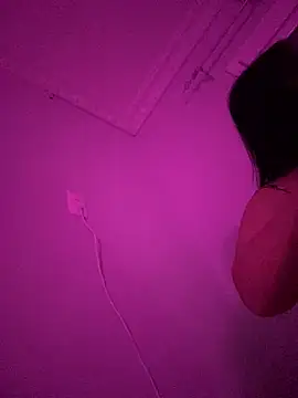 MiaKittyx0 online show from June 4, 5:30 pm