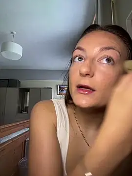 MiaLovesxxx online show from May 12, 1:41 pm