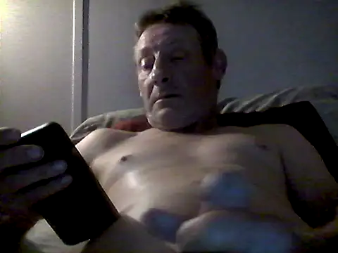 Snapshot of Allen_tx6857 chatting on May 4, 9:05 am Allen tx6857 online show from May 4, 9:05 am