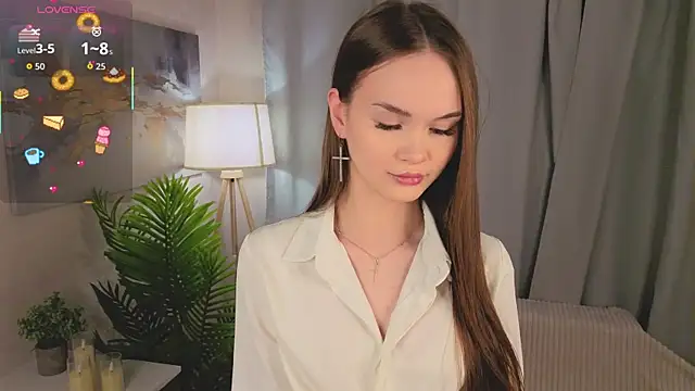 Snapshot of LuraPodraza chatting on May 24, 4:12 pm LuraPodraza online show from May 24, 4:12 pm