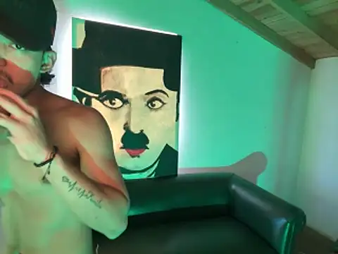 Cuteathleticboys online show from April 7, 8:53 pm