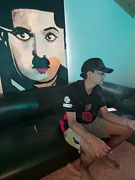 Cuteathleticboys online show from April 8, 9:37 pm