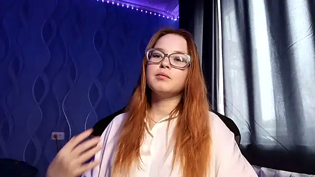 Snapshot of Sheriscute chatting on April 6, 7:31 am Sheriscute online show from April 6, 7:31 am