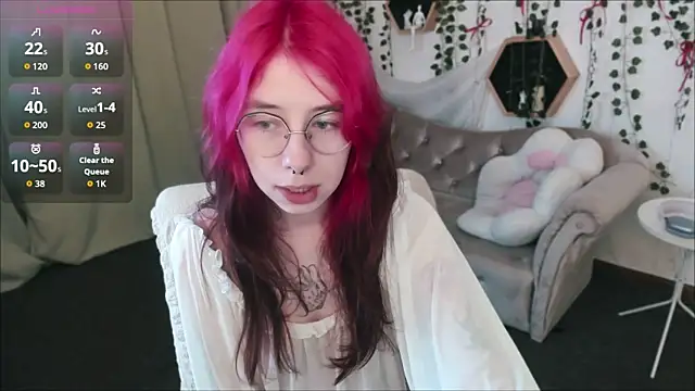 Snapshot of Alice_Nyx chatting on July 24, 8:40 pm Alice Nyx online show from July 24, 8:40 pm