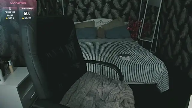 Snapshot of Alice_Nyx chatting on July 26, 8:49 pm Alice Nyx online show from July 26, 8:49 pm