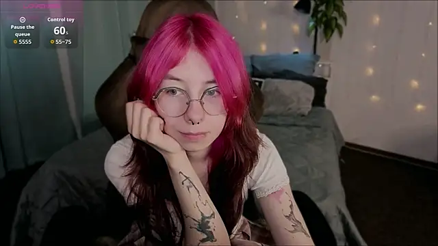 Snapshot of Alice_Nyx chatting on August 1, 8:41 pm Alice Nyx online show from August 1, 8:41 pm