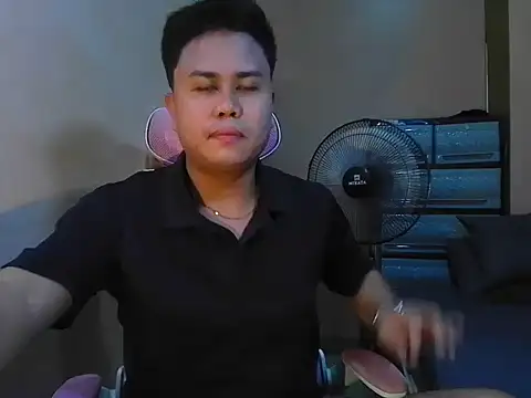 tipsy butter online show from May 11, 6:49 pm